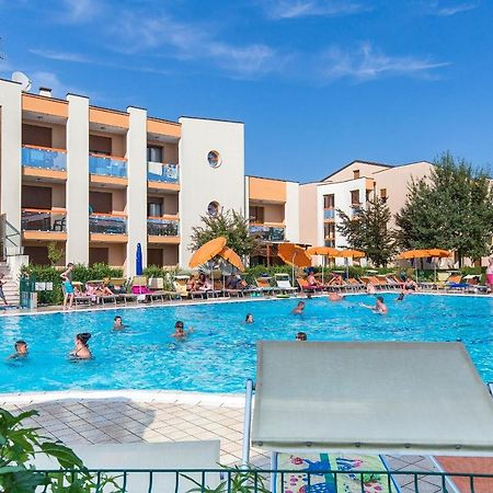Апартаменты Ginepri Lido Altanea Каорле Экстерьер фото