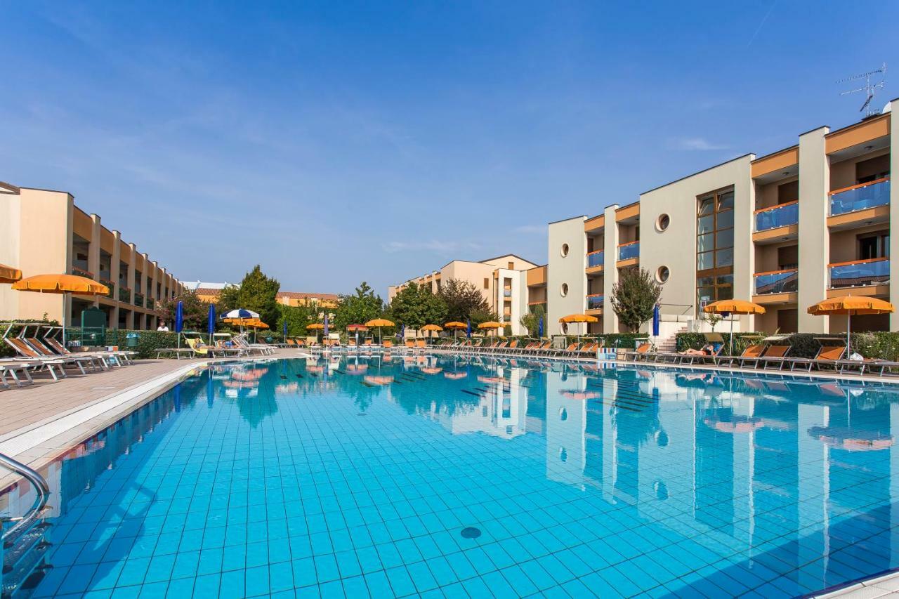 Апартаменты Ginepri Lido Altanea Каорле Экстерьер фото